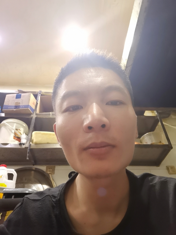 邹先生的第二张照片--山西交友中心