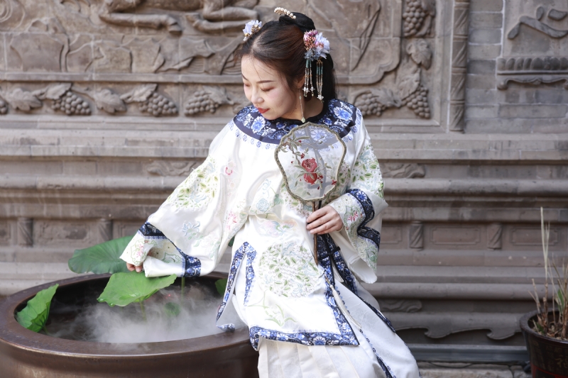 认真的雪的第一张照片--山西交友中心